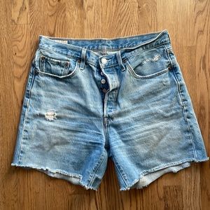 Levi’s Button Fly Mom Shorts
